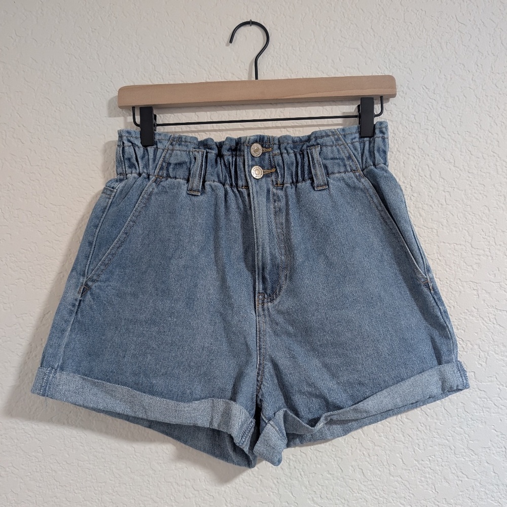 Forever 21 Denim Shorts / M